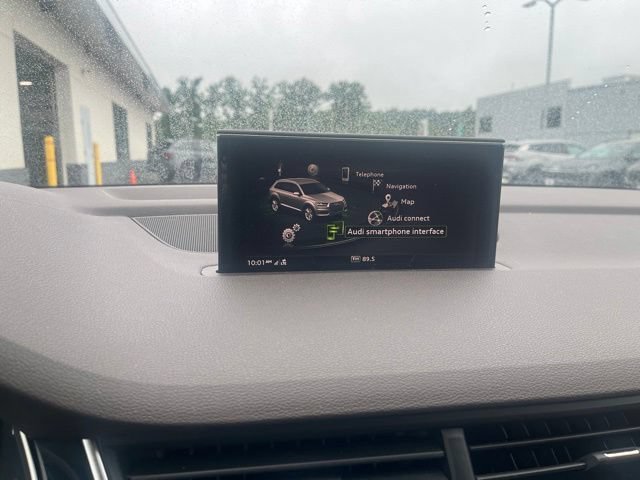 Used 2019 Orca Black Metallic Audi SE Premium image 16