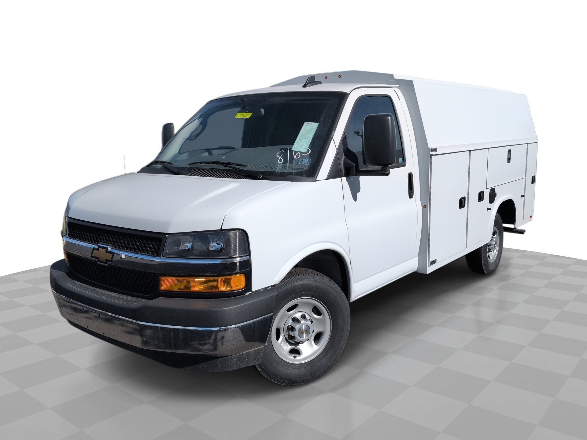 New 2025 Summit White Chevrolet 1WT image 32