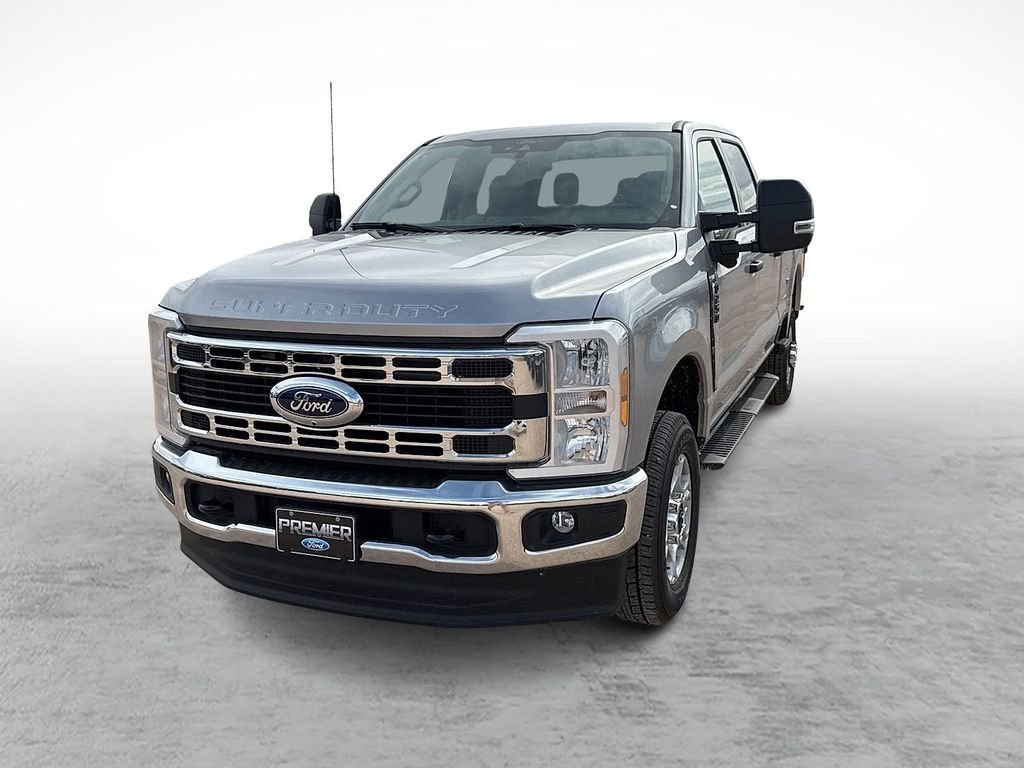 New 2026 Agate Black Metallic Ford F-250® XLT image 4