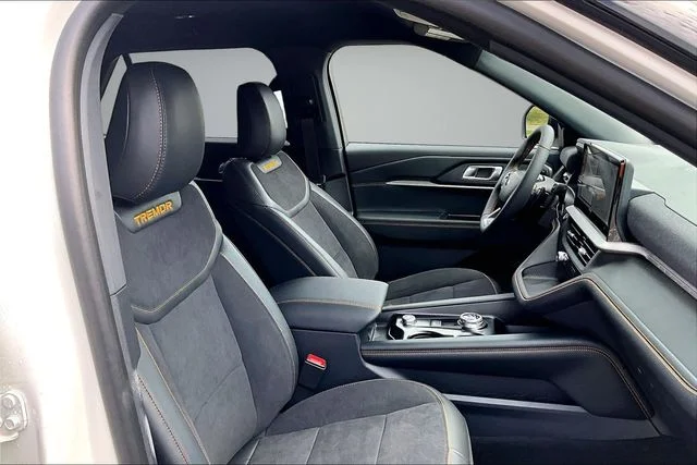 New 2026 Star White Metallic Tri-Coat Ford Tremor® image 11