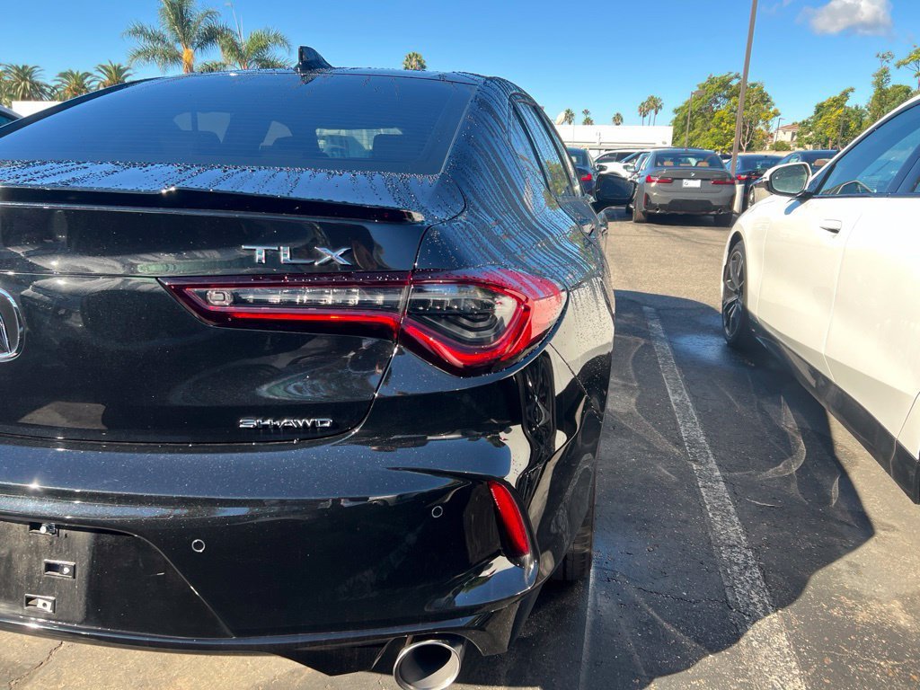 Used 2025 Majestic Black Pearl Acura w/A-Spec Package image 10