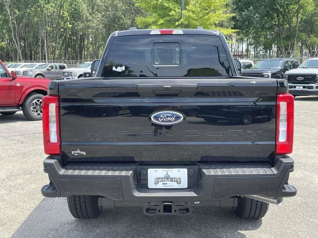 New 2026 Black Ford XL image 4