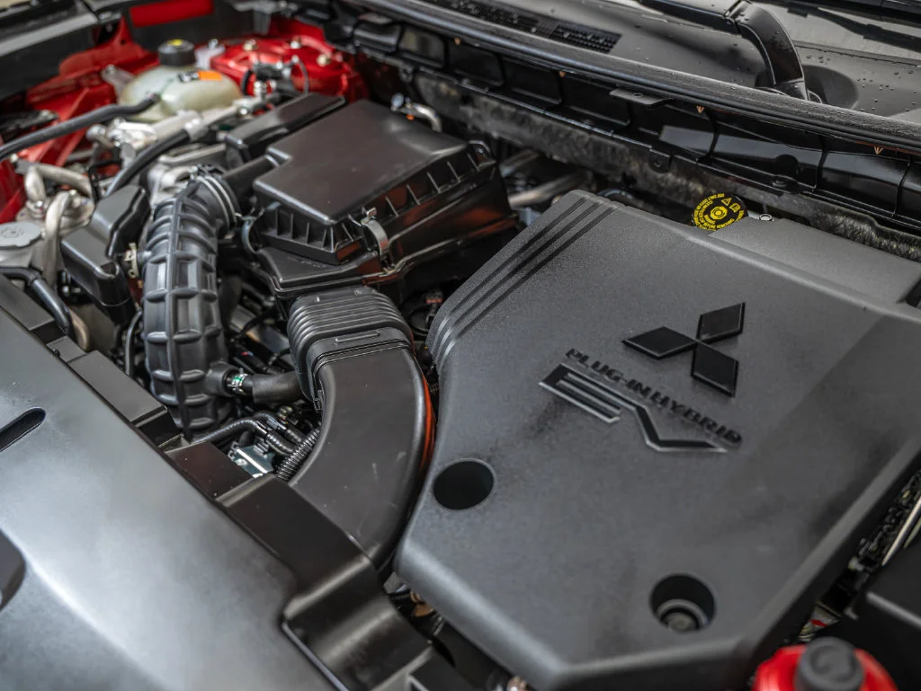 Used 2025 Red Diamond Mitsubishi SEL image 52