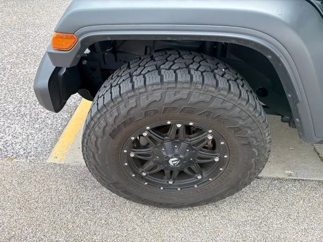 Used 2023 Black Jeep Sport image 3