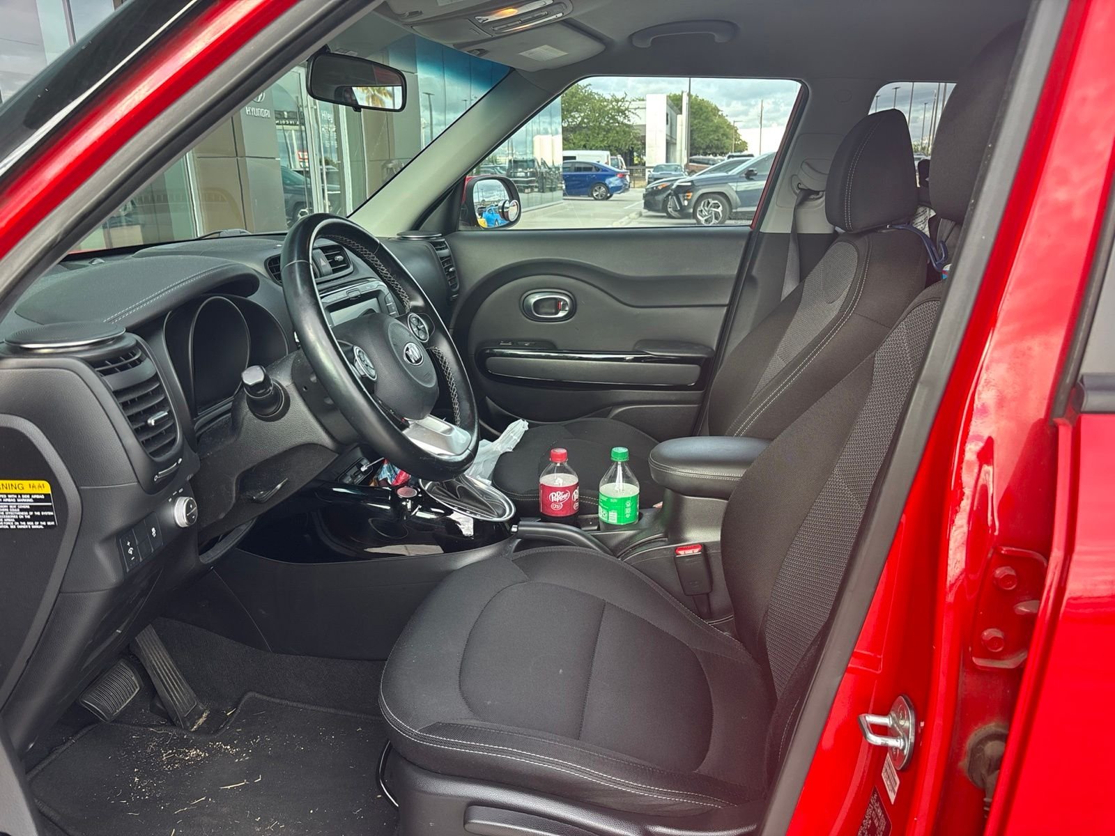 Used 2018 Inferno Red Kia Plus image 9