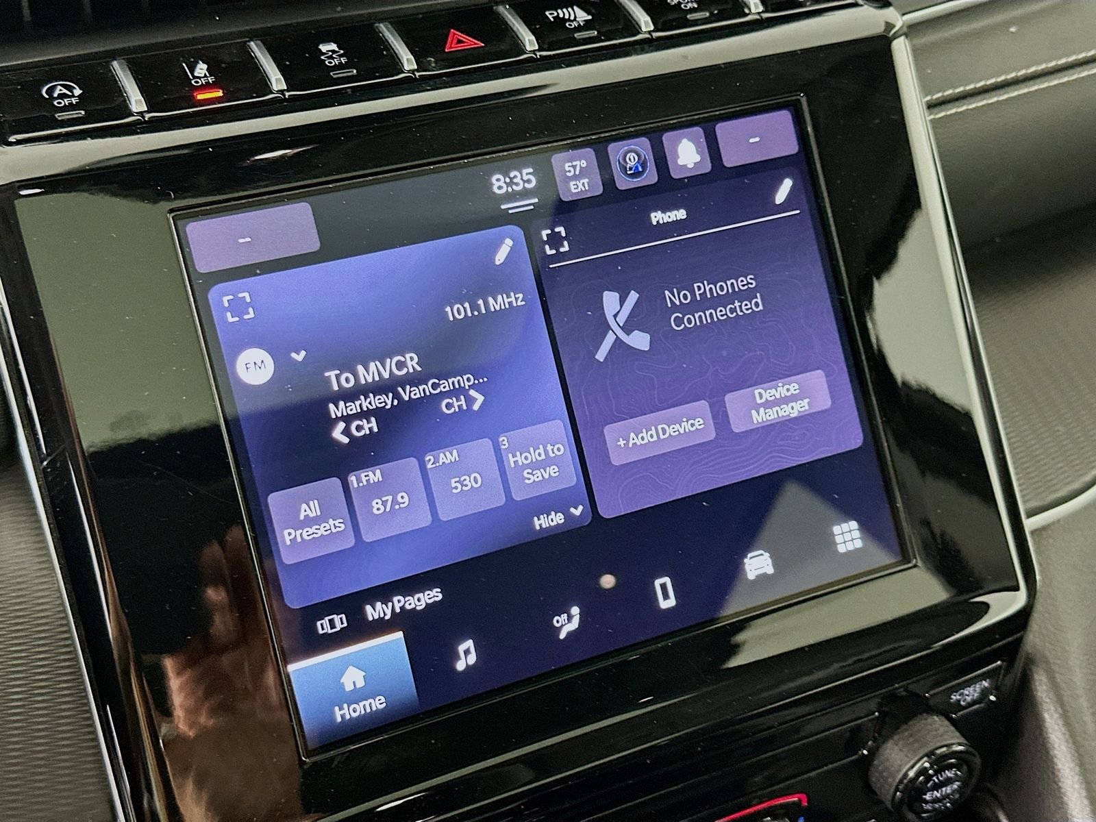 Used 2024 Silver Zynith Jeep Laredo X image 14