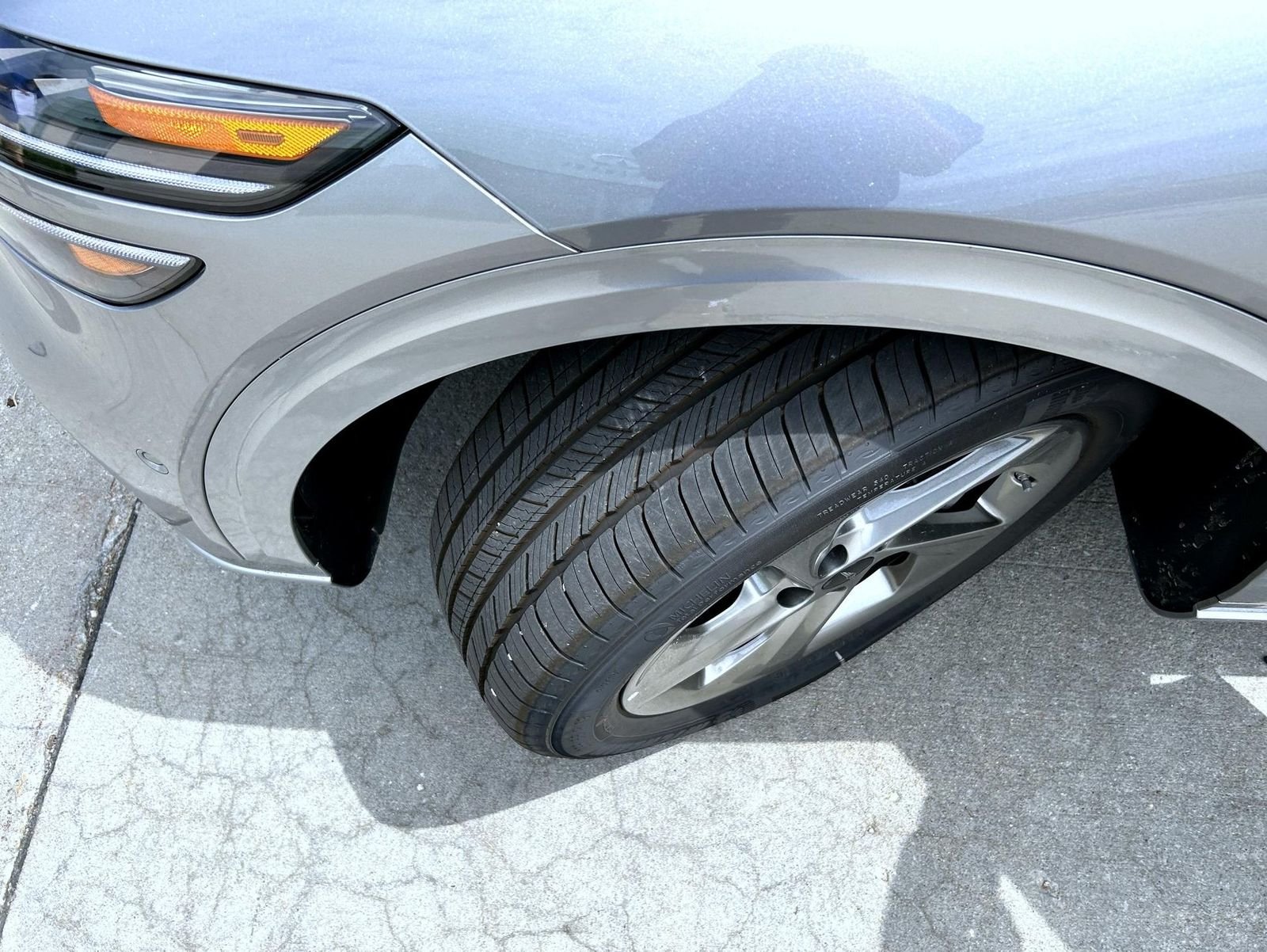 New 2026 Silver Genesis 2.5T Advanced image 23