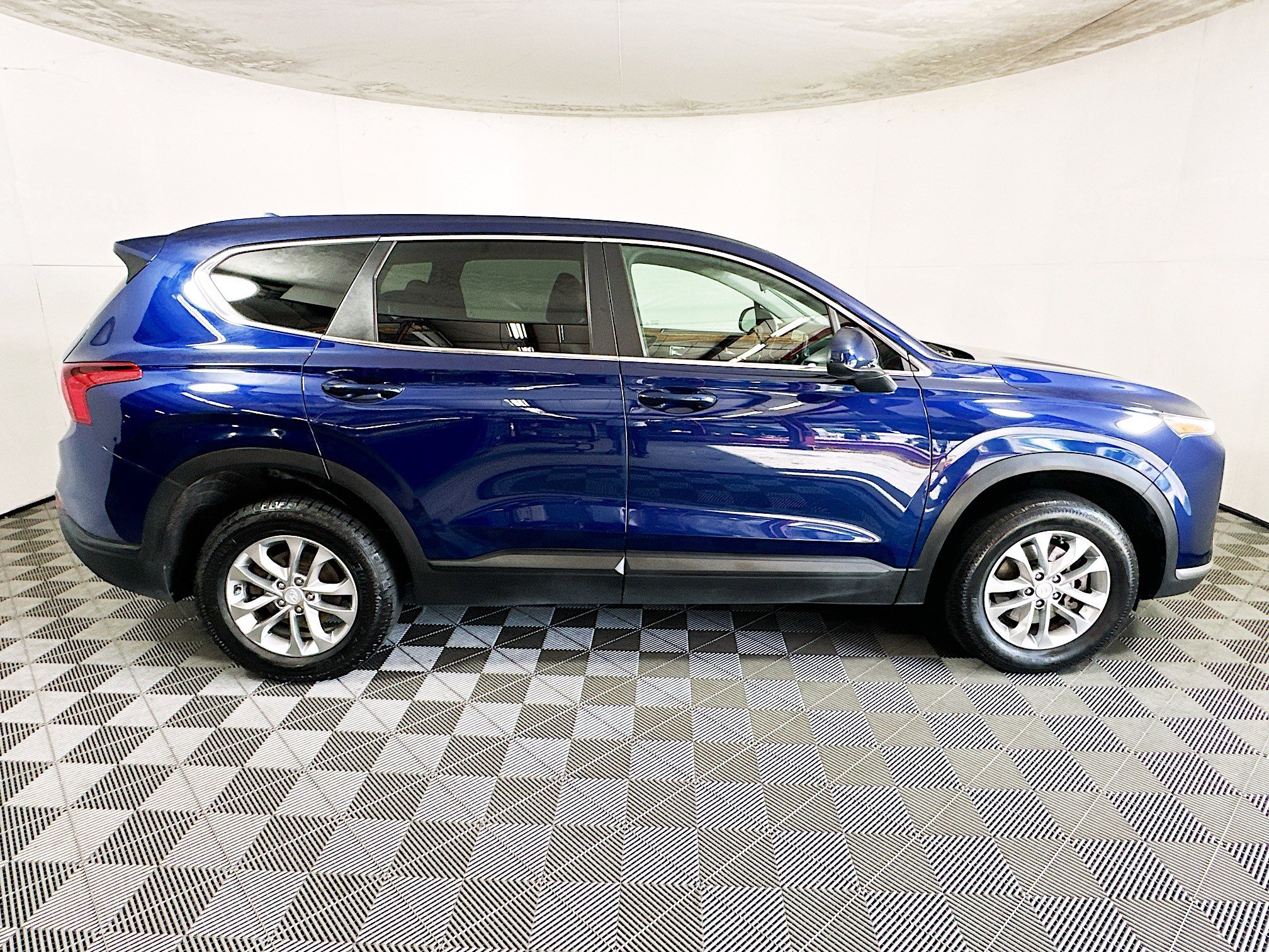 Used 2021 Hyundai Santa Fe SE with VIN 5NMS1DAJ6MH327979 for sale in Coconut Creek, FL