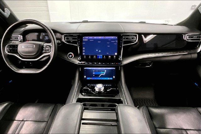 Used 2024 Diamond Black Crystal Pearlcoat Jeep Series II image 17