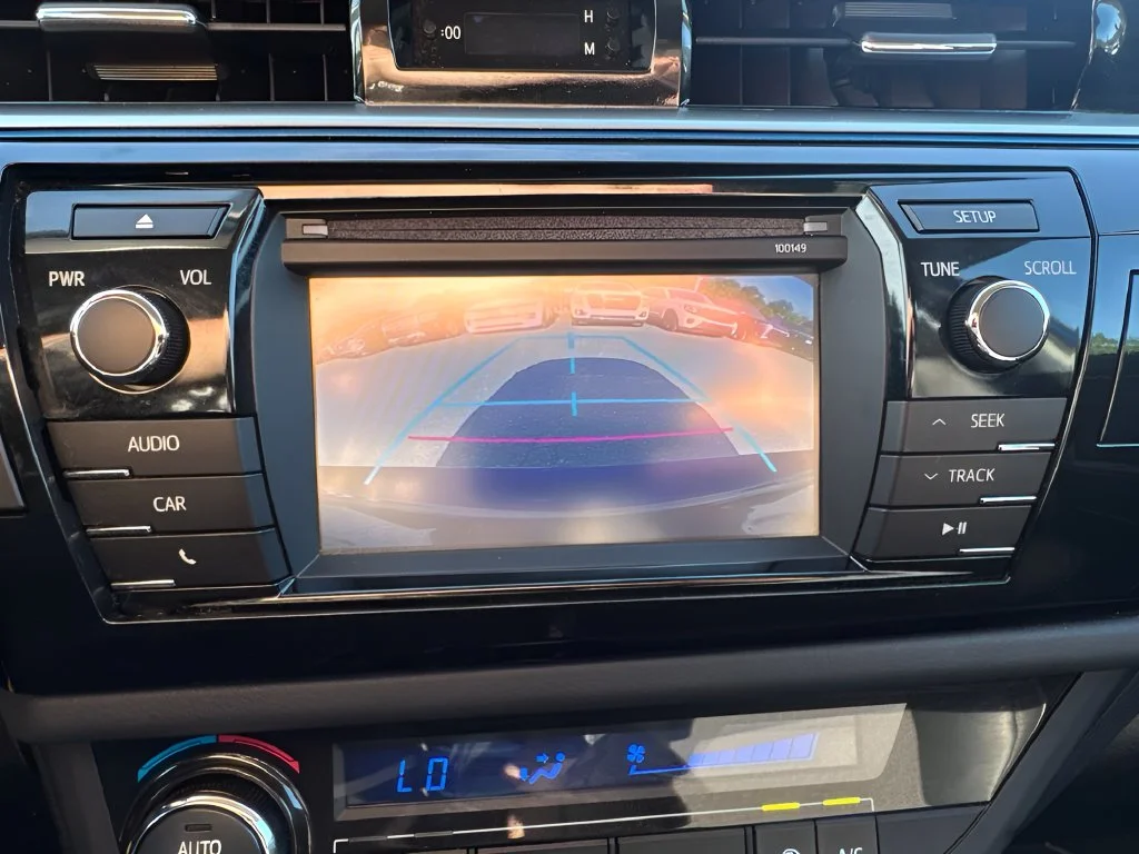 Used 2015 Blue Toyota S image 18