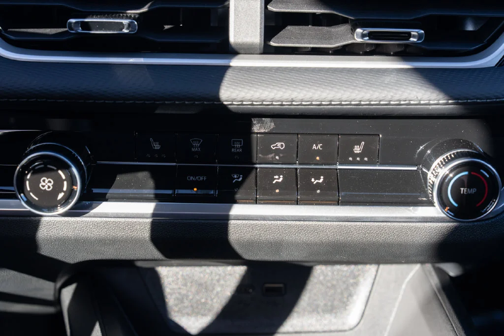 2027 Chevrolet Equinox LT - Photo 12