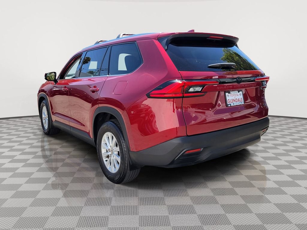 Used 2024 Pearl Toyota XLE image 3
