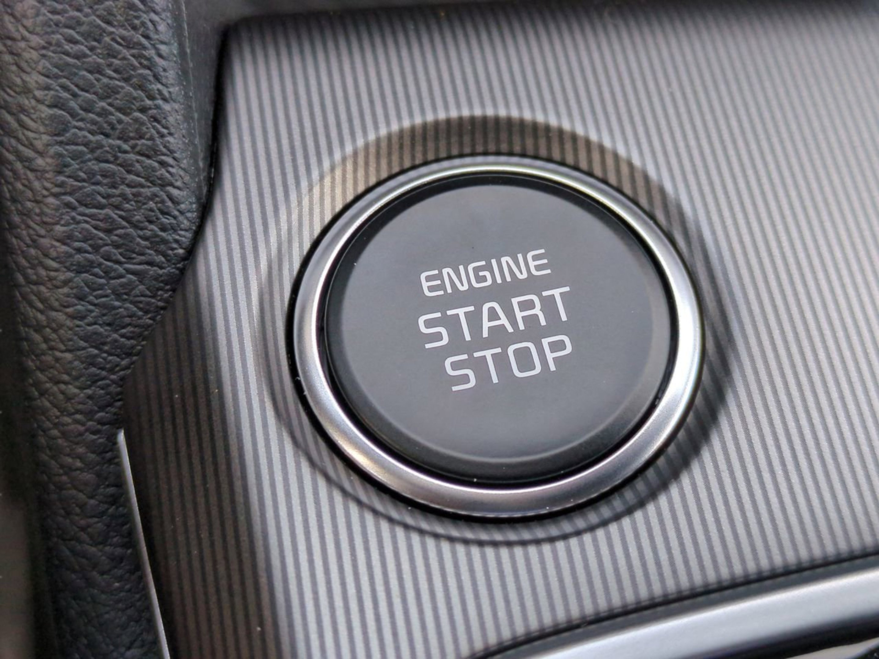 New 2026 Glacial White Pearl Kia EX image 29