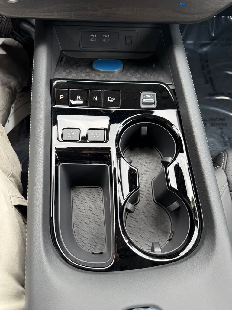 Used 2026 Black Nissan Platinum image 14
