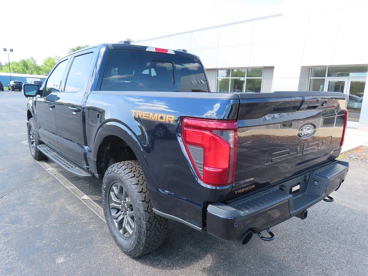 New 2026 Antimatter Blue Metallic Ford Tremor® image 5