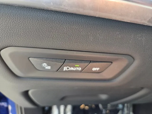 Used 2025 Blue BMW M60i image 16