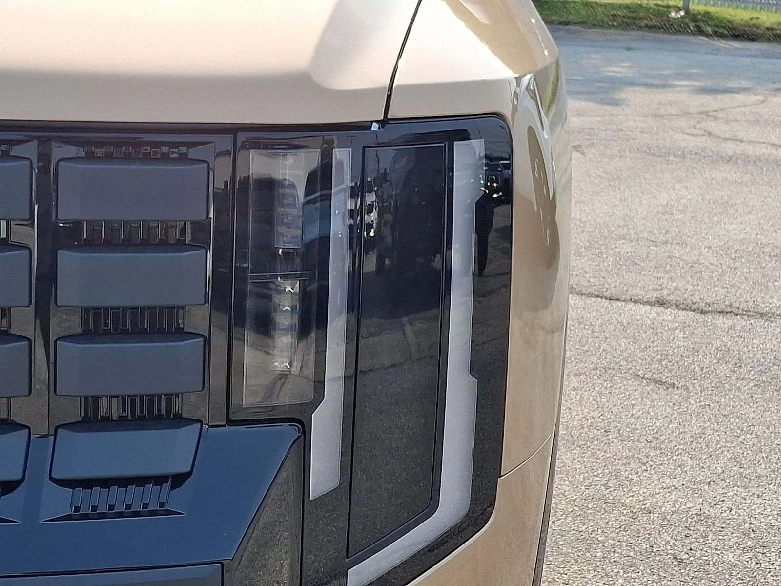 New 2027 Brown Kia X-Line SX image 7