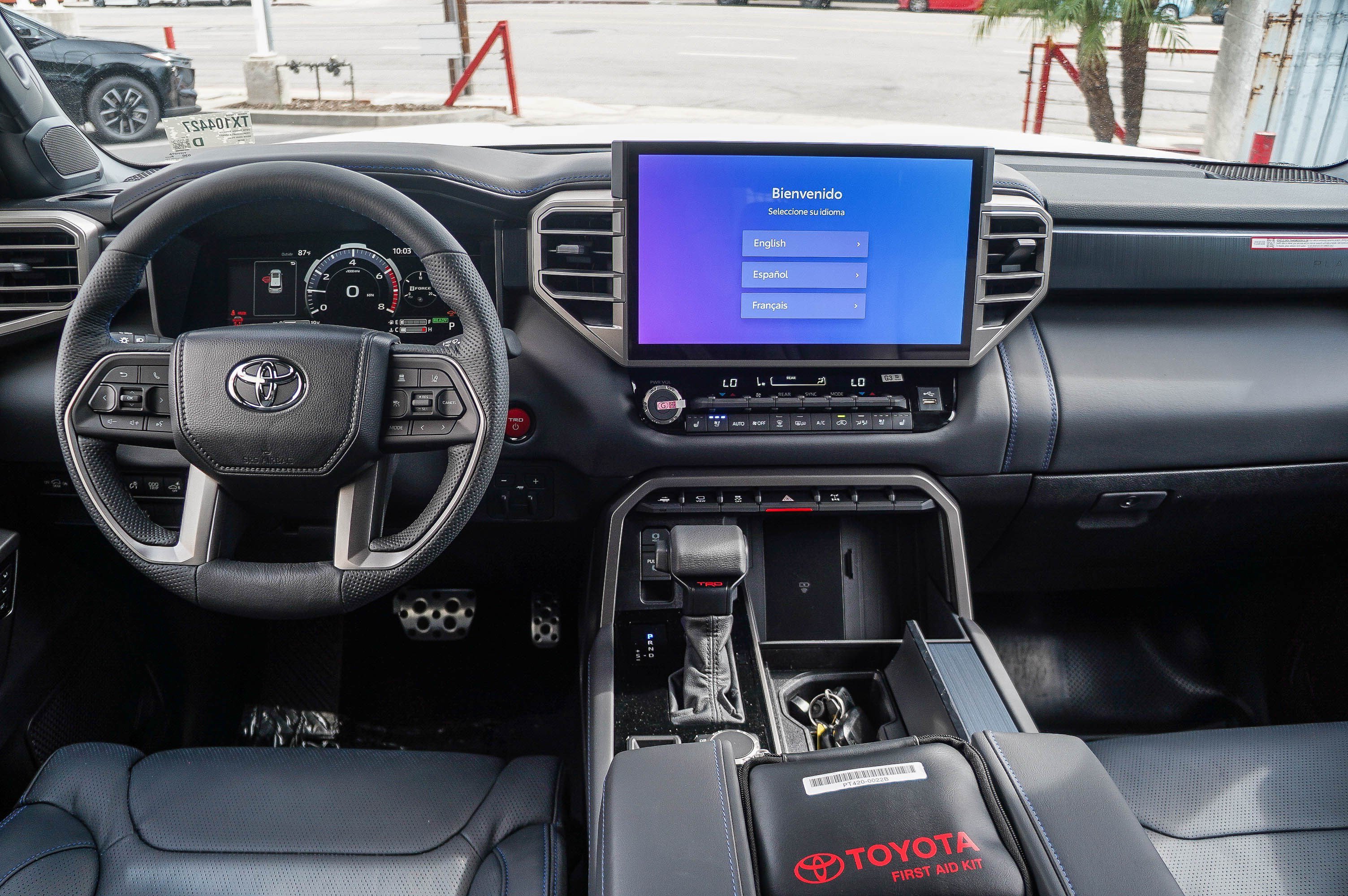 New 2026 Wind Chill Pearl <sup>1</sup> Toyota  Platinum image 13