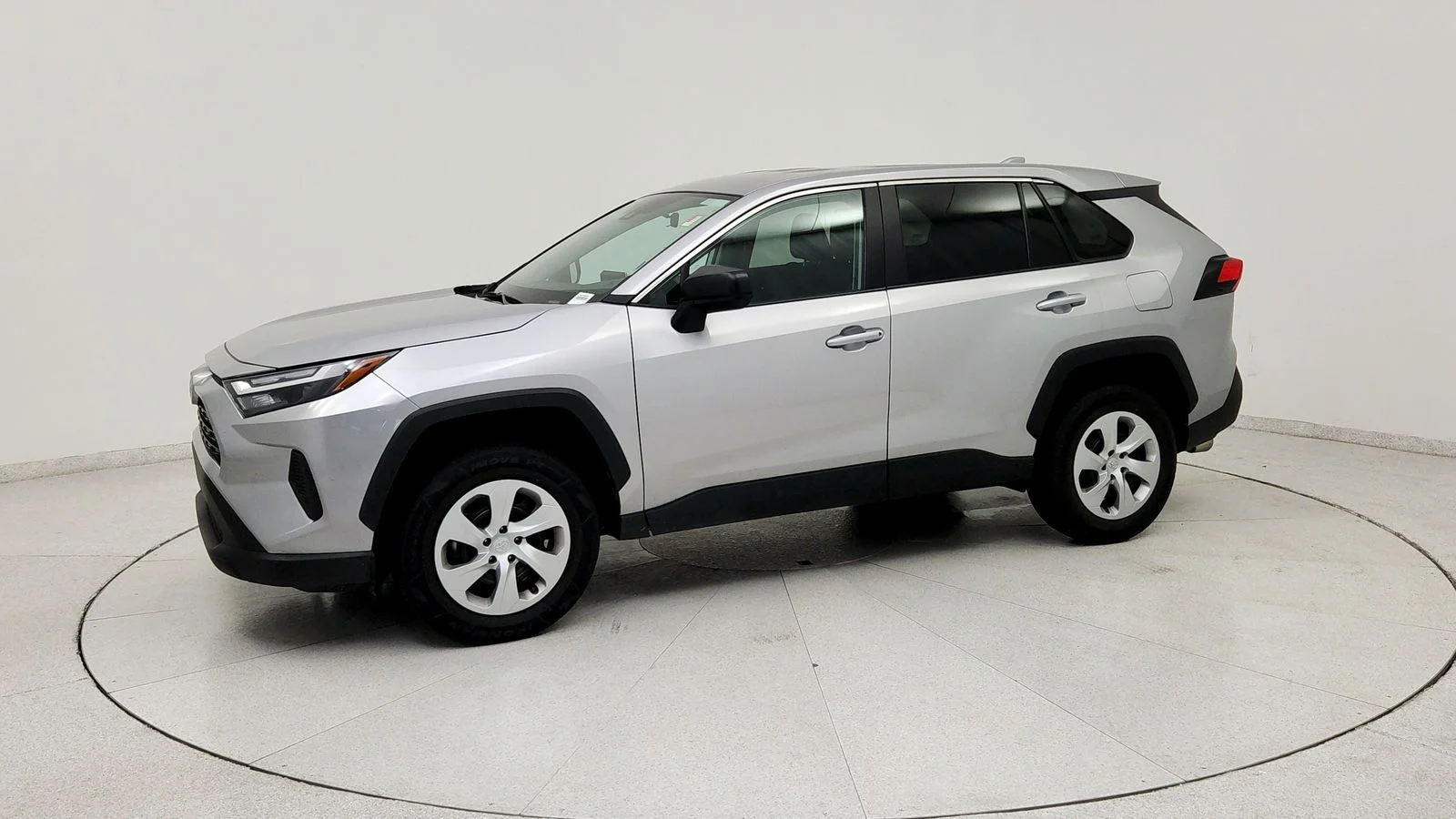 Used 2025 Silver Toyota LE image 3