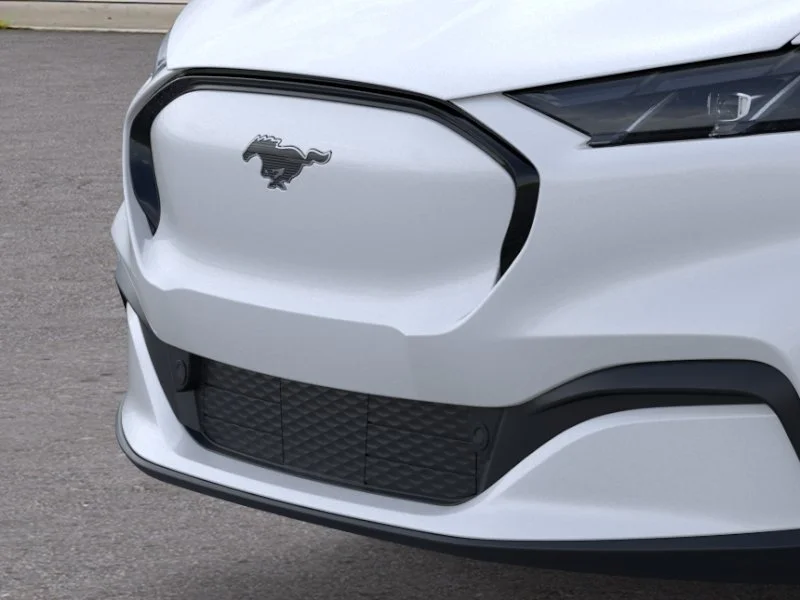 New 2026 Star White Metallic Tri-coat Ford Premium image 41