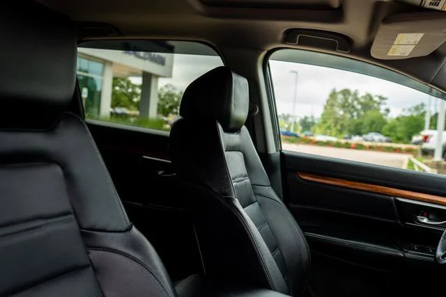 Used 2018 Black Honda Touring image 8