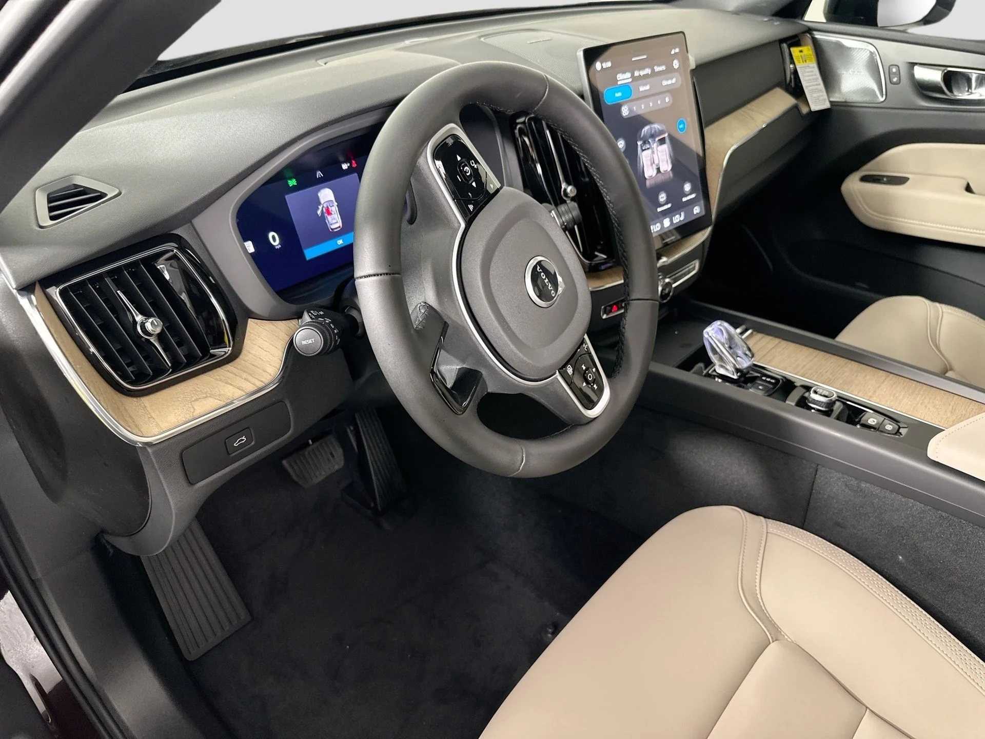 New 2026 Mulberry Red Volvo Plus image 10