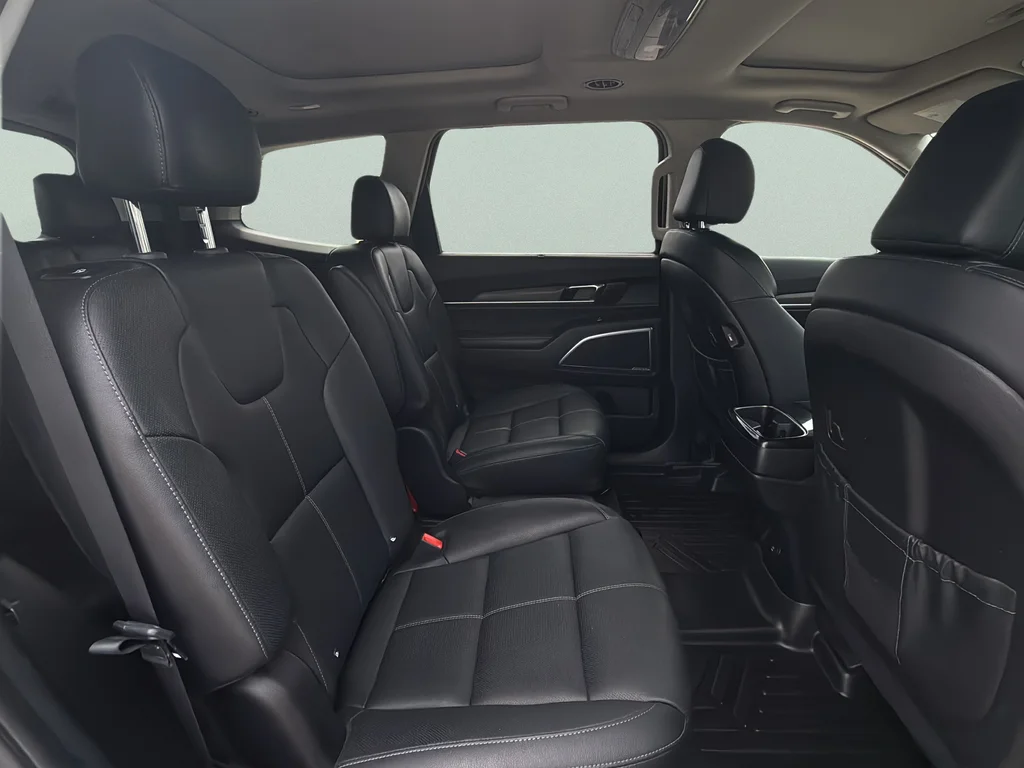 Used 2022 Black Copper Kia SX image 21
