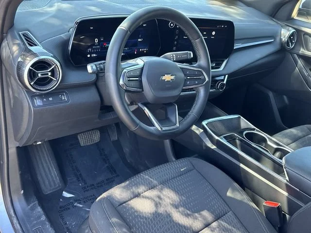 2025 Chevrolet Equinox LT - Photo 19