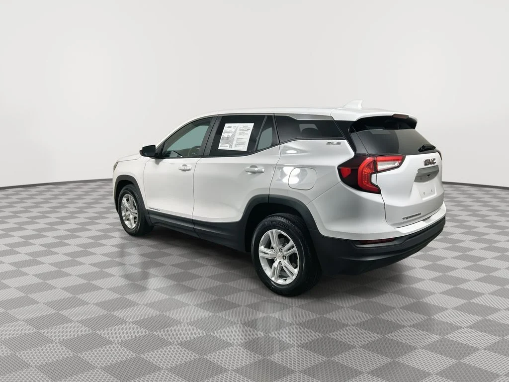 2024 GMC Terrain SLE - Photo 6