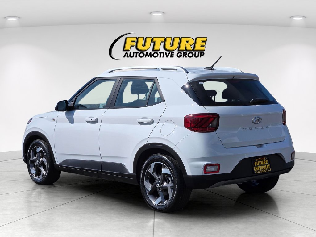 Certified Used 2025 White Hyundai SEL image 6