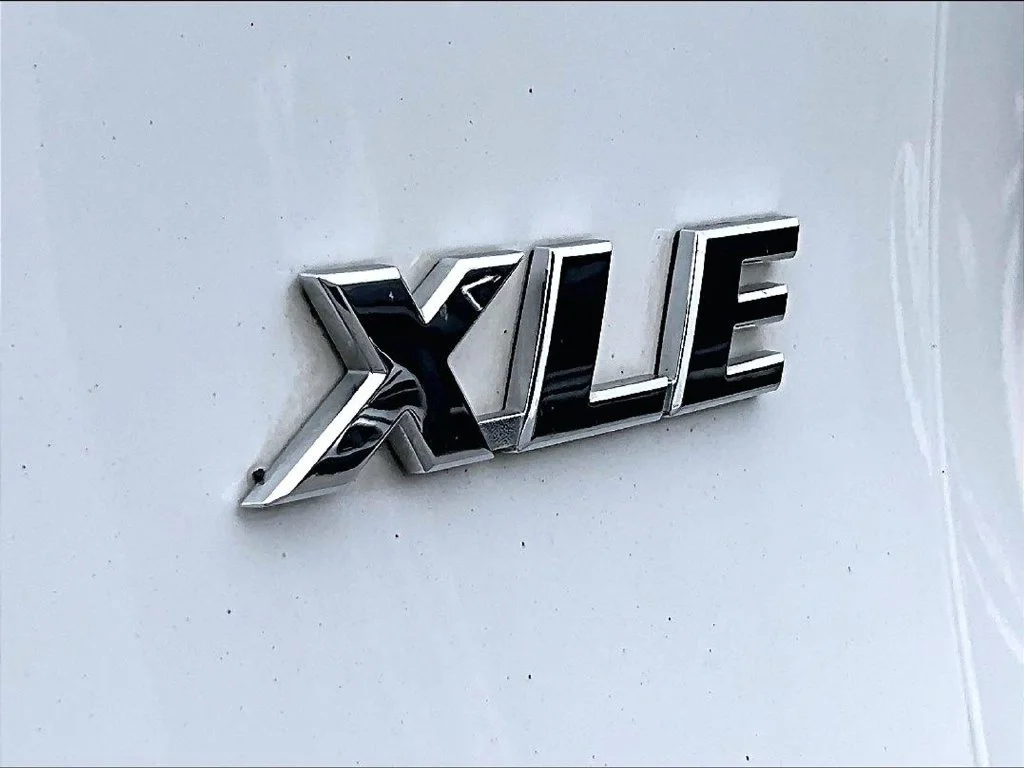 Used 2024 White Toyota XLE image 7