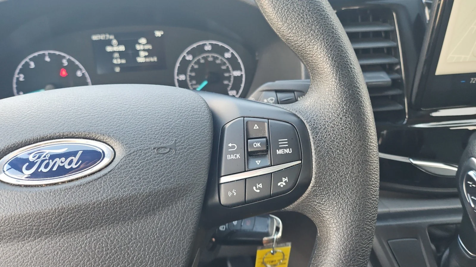 Used 2024 Oxford White Clearcoat Ford XLT RWD image 18