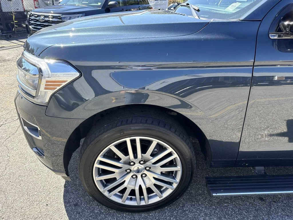 Used 2023 Blue Ford Limited image 10