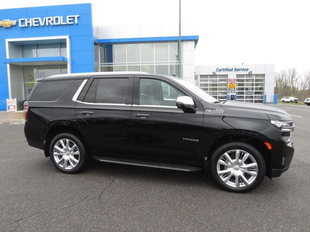 Used 2021 Black Chevrolet High Country image 6