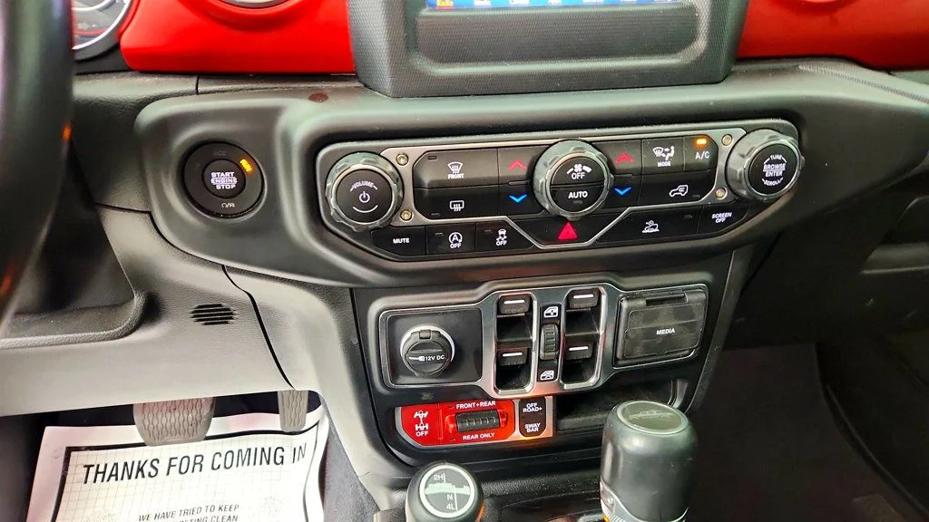 Used 2021 Sting-Gray Clearcoat Jeep Rubicon 4x4 w/ 8-Speed Auto & Freedom Top Hardtop image 16
