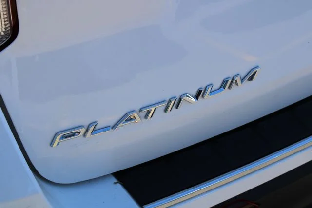 Used 2021 White Ford Platinum image 30