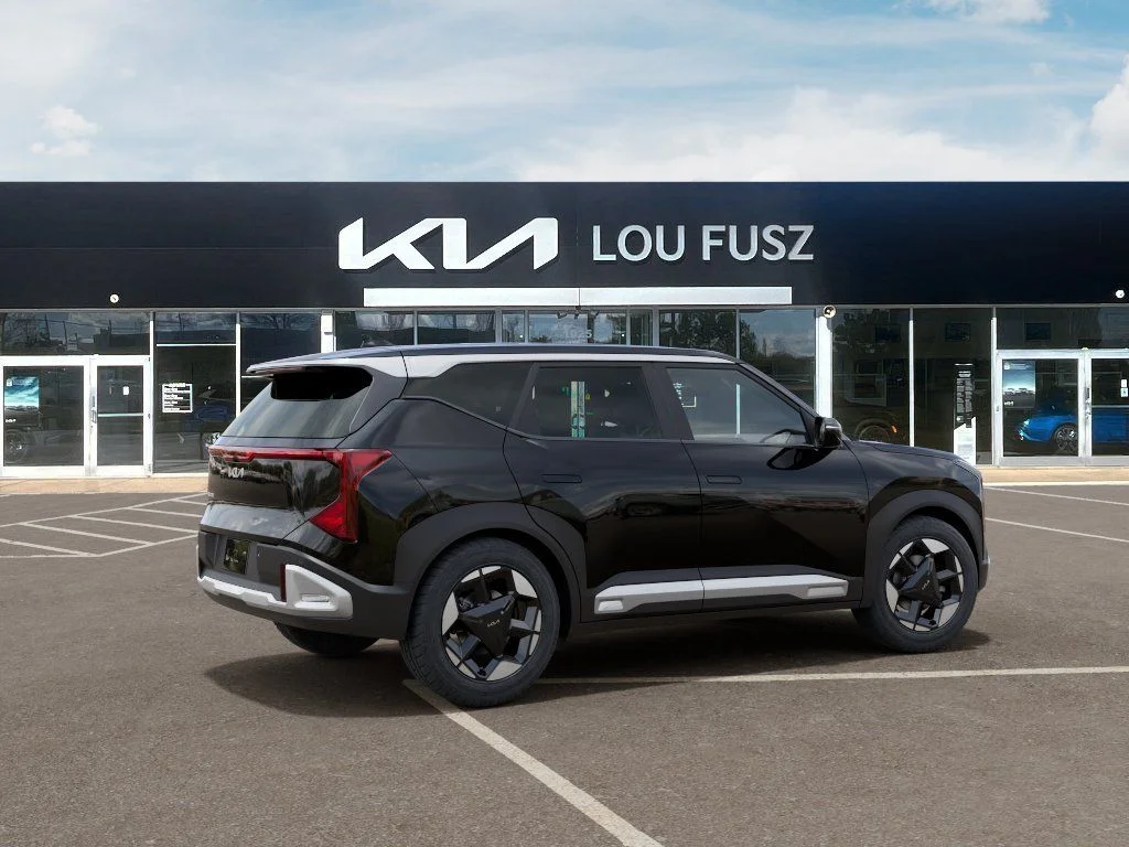 New 2027 Aurora Black Pearl Kia S image 6