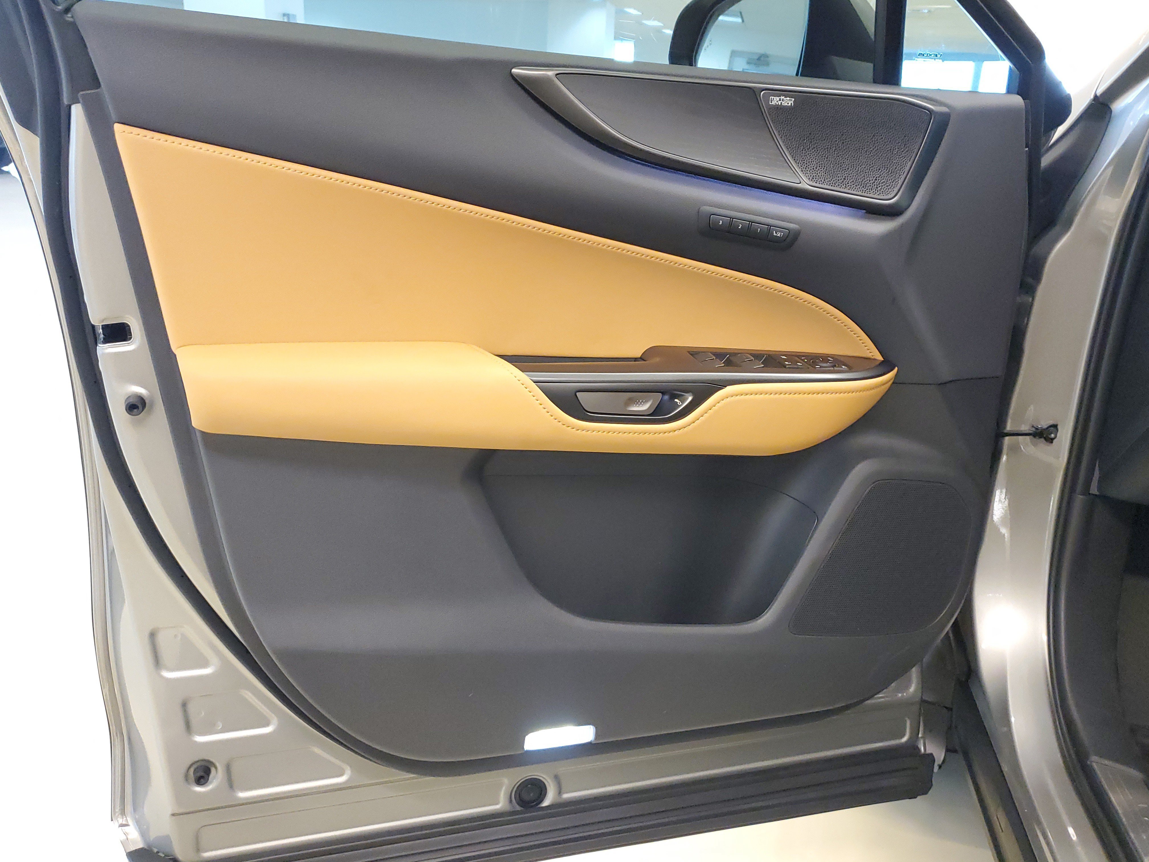 Used 2026 Atomic Silver Lexus NX 350 Luxury image 22