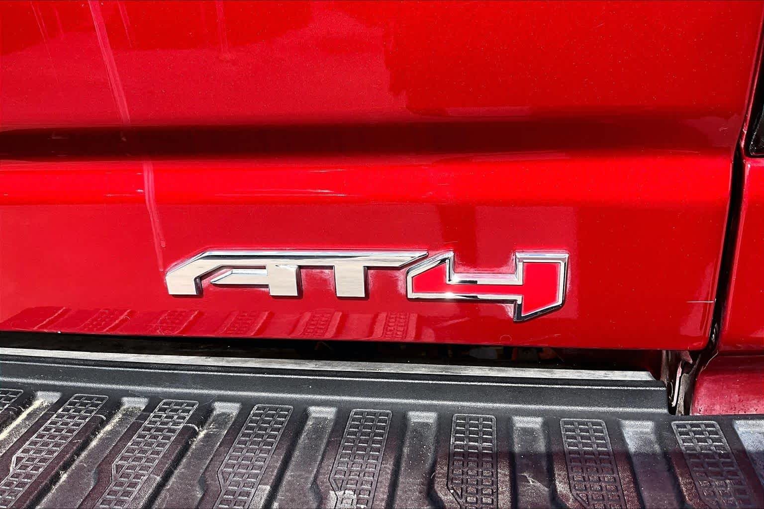 Used 2023 CAYENNE RED TINTCOAT GMC AT4 image 10