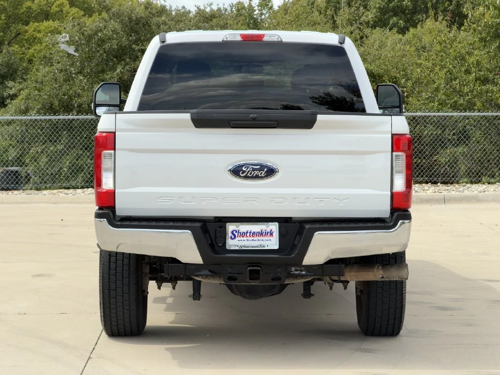 Used 2019 White Ford XLT image 5