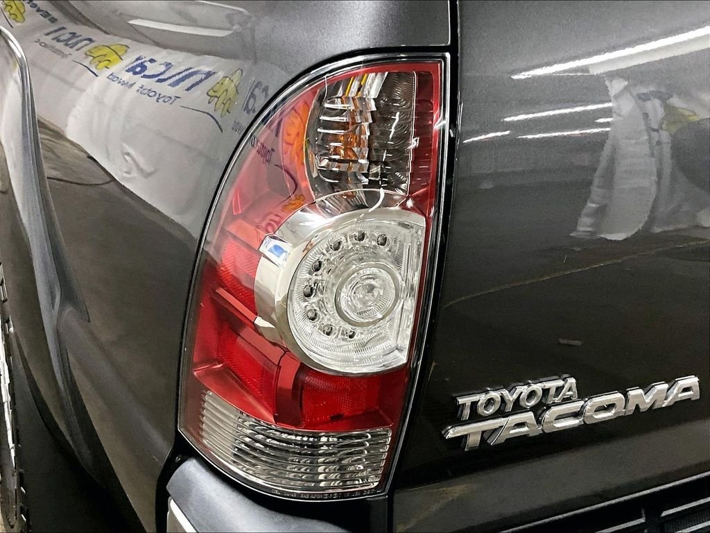 Used 2013 Gray Toyota Base image 31