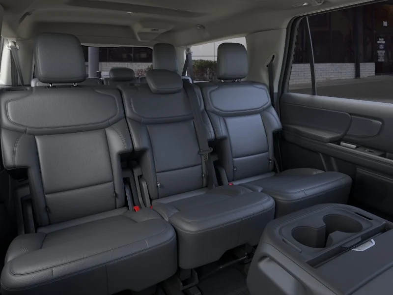New 2026 Space Silver Metallic Ford MAX Active image 34