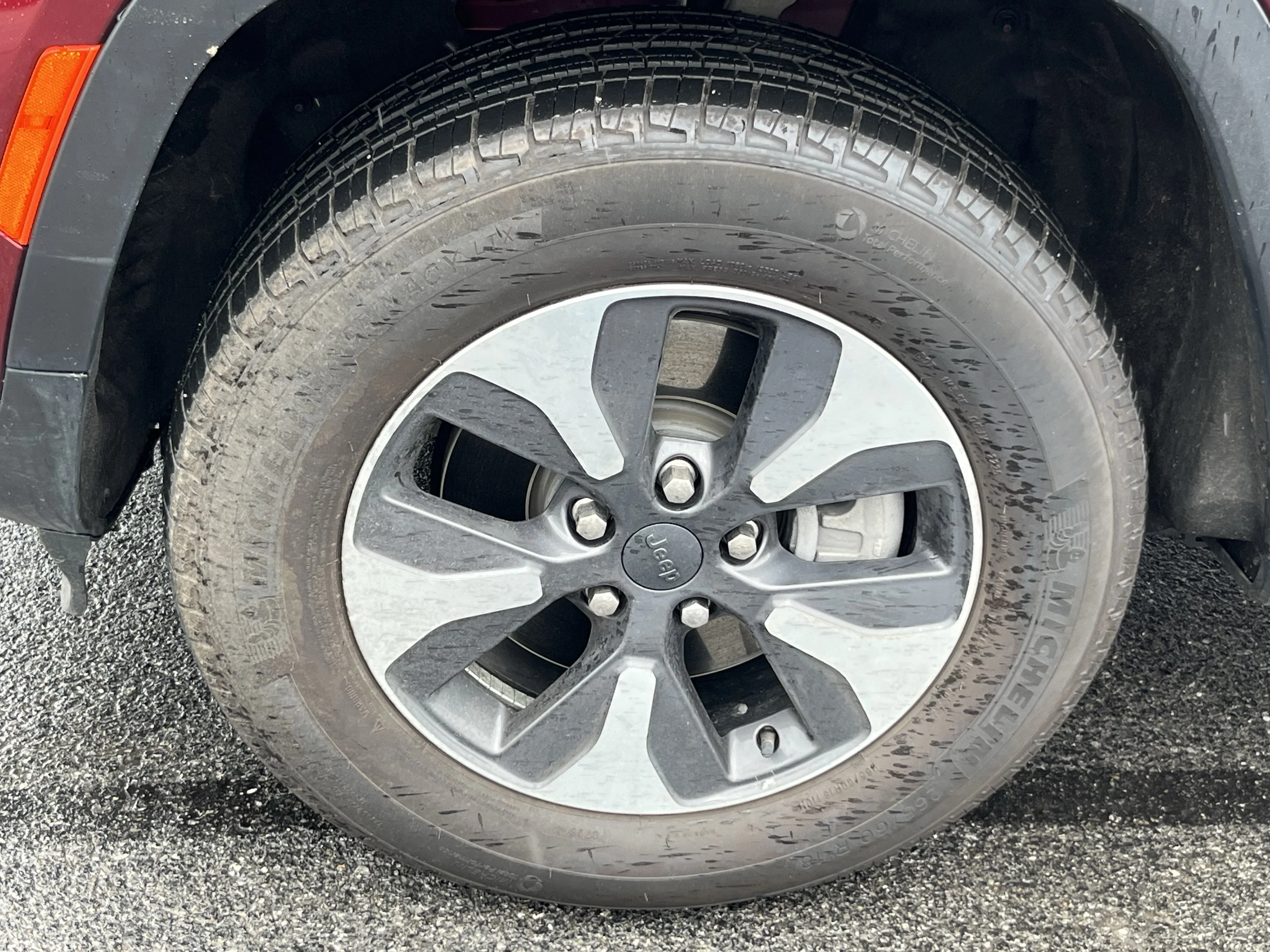 Used 2023 Velvet Jeep 4xe image 14