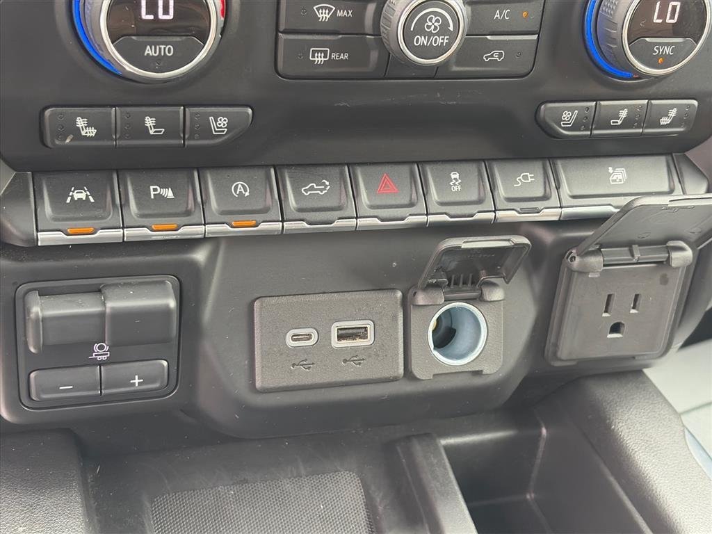 Certified Used 2021 BLACK Chevrolet High Country image 18