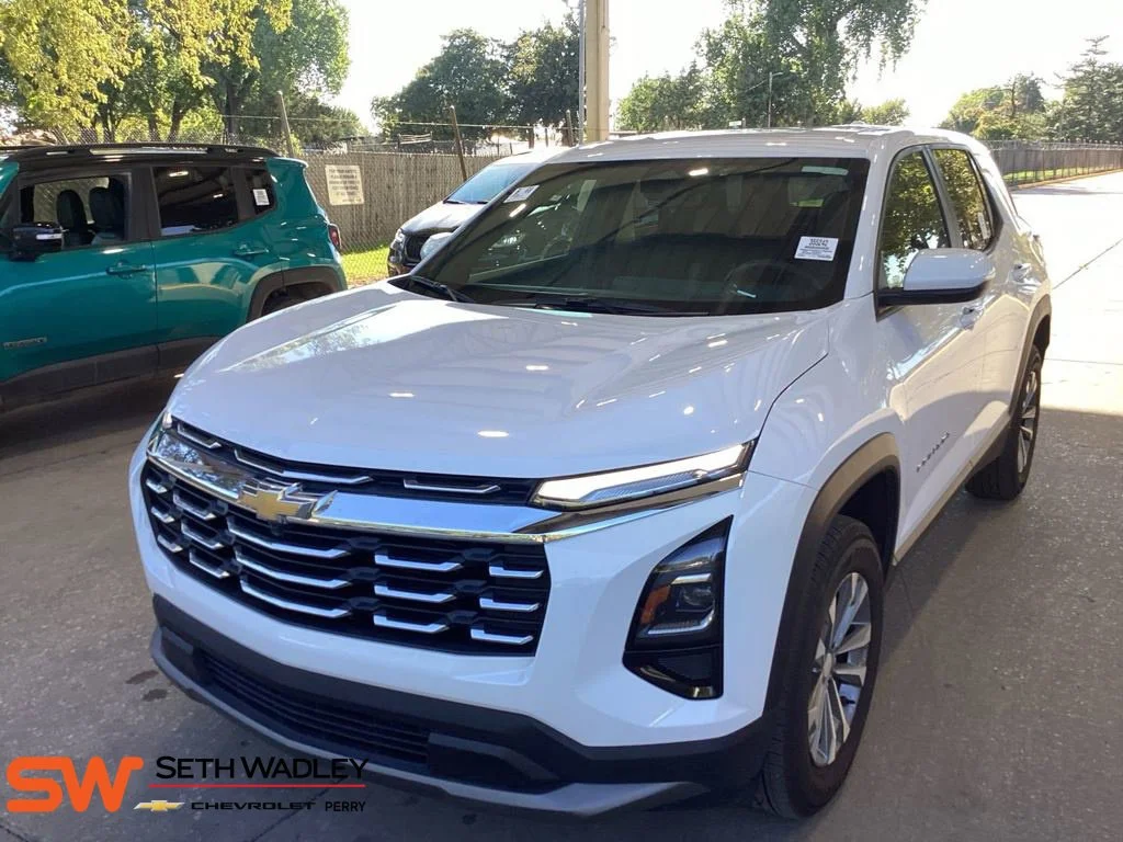 Used 2026 Summit White Chevrolet LT image 1