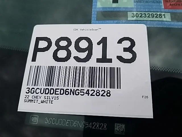 Used 2022 White Chevrolet LT image 36