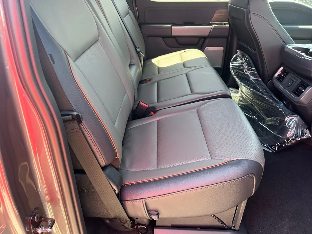 2025 Ford F-150 Lariat - Photo 15