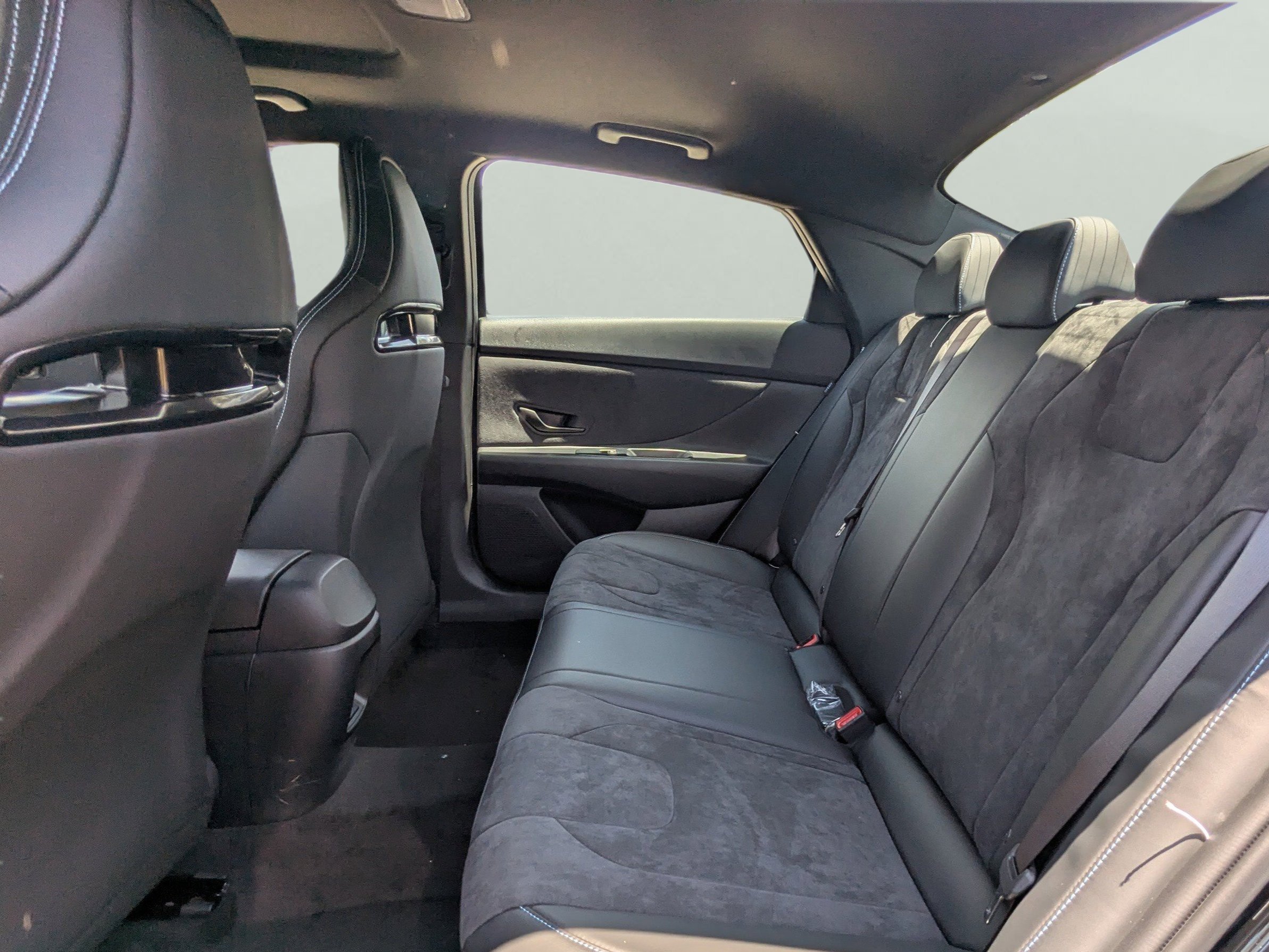 New 2026 Abyss Black Hyundai Sedan image 14