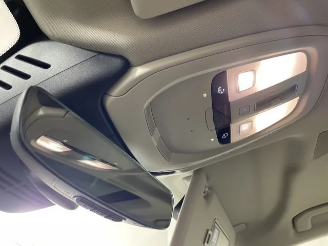 Certified Used 2025 Crystal White Volvo Plus image 33