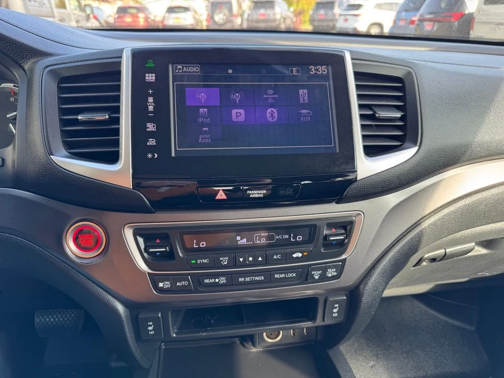 Used 2016 Black Honda EX-L image 21
